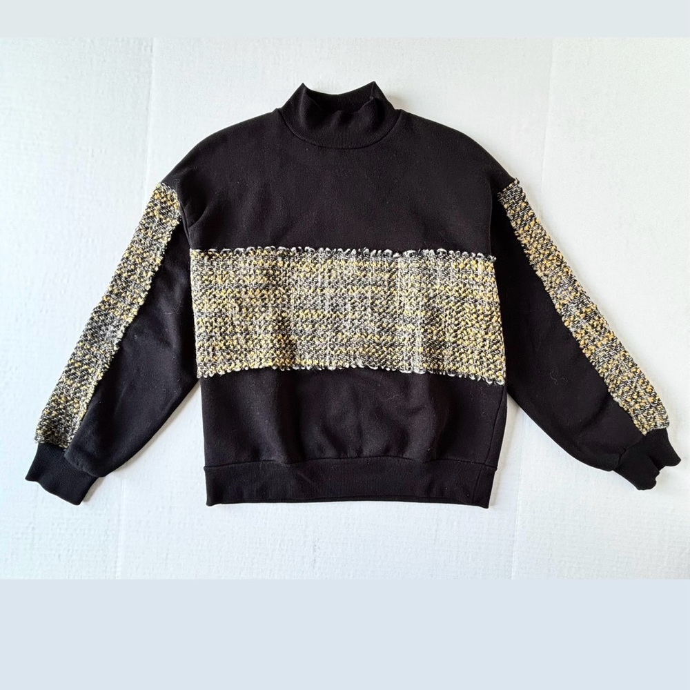 Small Bershka Black Sweatshirt Sweater